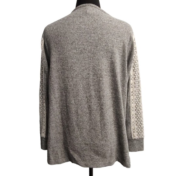 Flora Nikrooz pullover shirt with lace on sleeves Grey pajama top ONLY Size L - Picture 3 of 10